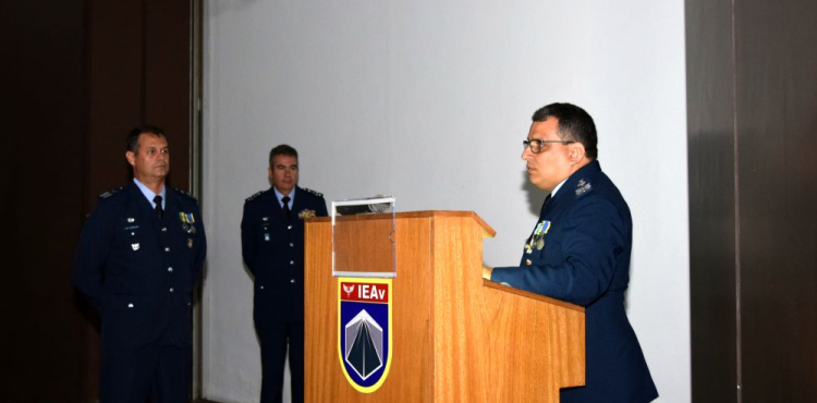 Cerimônia de Passagem de Comando do Instituto de Estudos Avançados (IEAv)